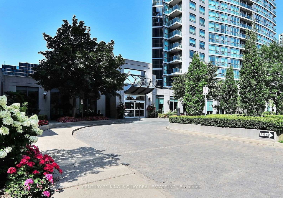 30-harrison-garden-boulevard-north-york-ontario-c12595160