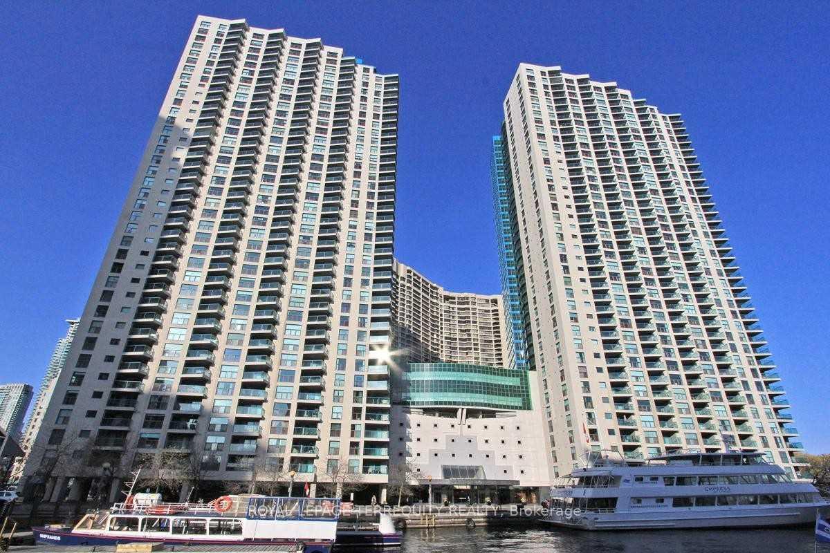 77-harbour-square-toronto-ontario-c12595266