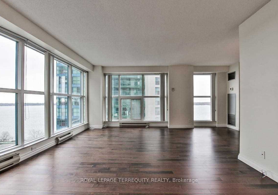 77-harbour-square-toronto-ontario-c12595266