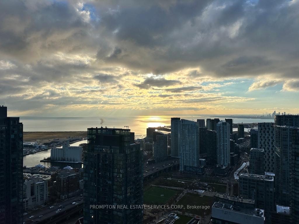 3-concord-cityplace-way-toronto-ontario-c12595730