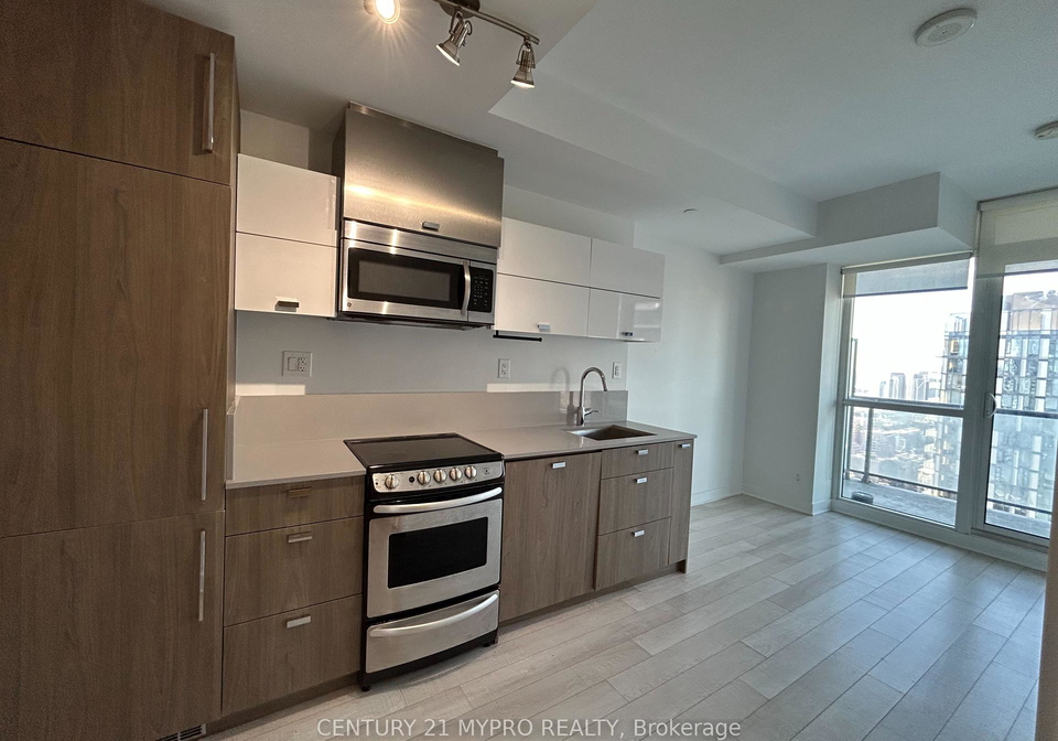 290-adelaide-street-w-toronto-ontario-c12595964