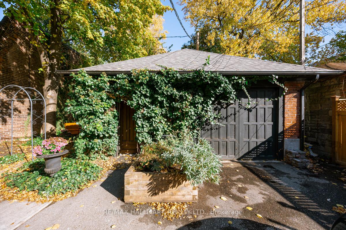 321-palmerston-boulevard-toronto-ontario-c12596482