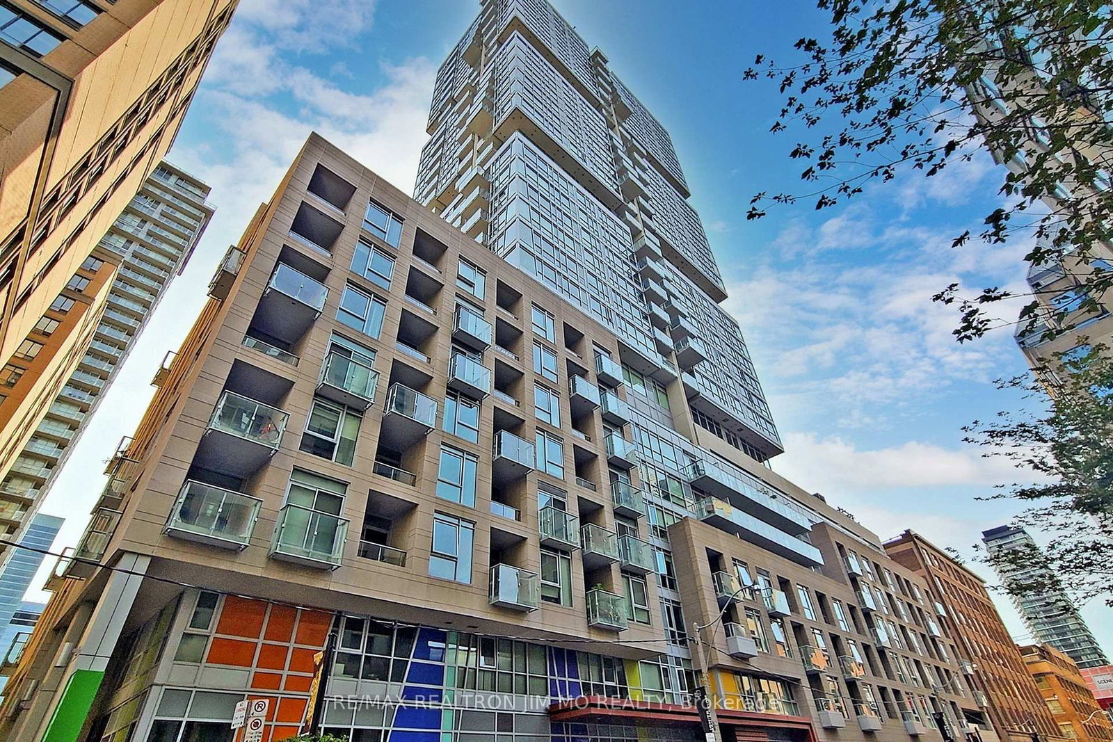 199-richmond-street-w-toronto-ontario-c12596746