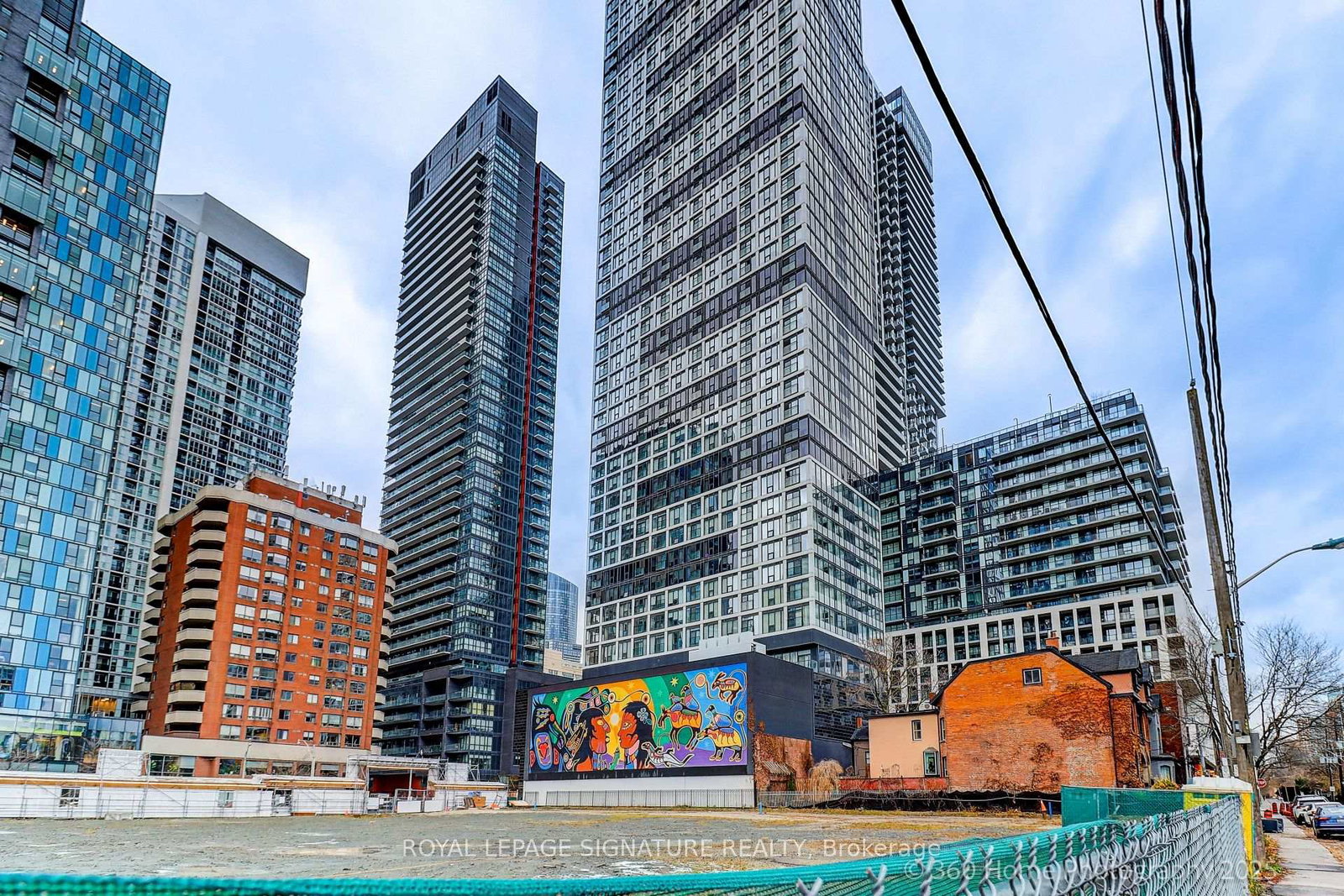 181-dundas-street-e-toronto-ontario-c12597568