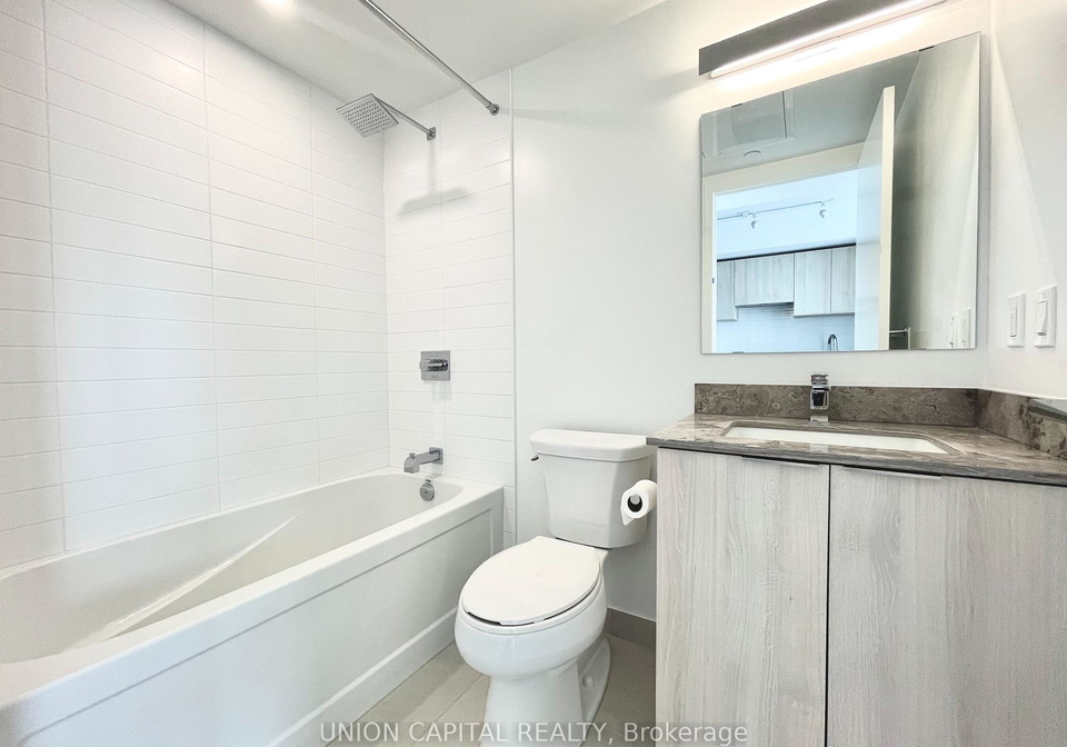 501-yonge-street-toronto-ontario-c12597712