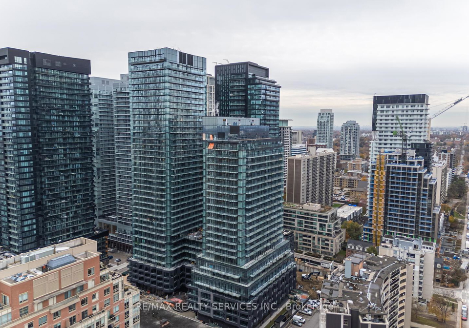 120-broadway-avenue-toronto-ontario-c12597726