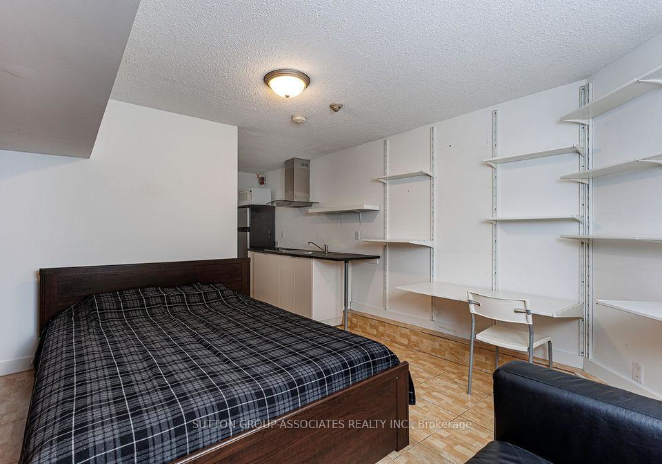 157-madison-avenue-toronto-ontario-c12597918