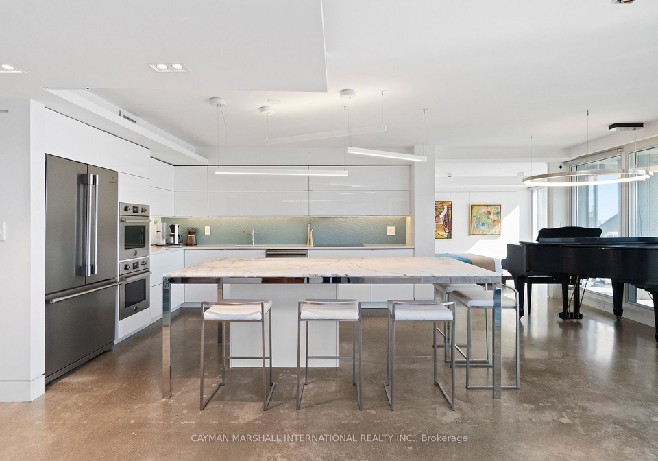 251-queens-quay-w-toronto-ontario-c12597958