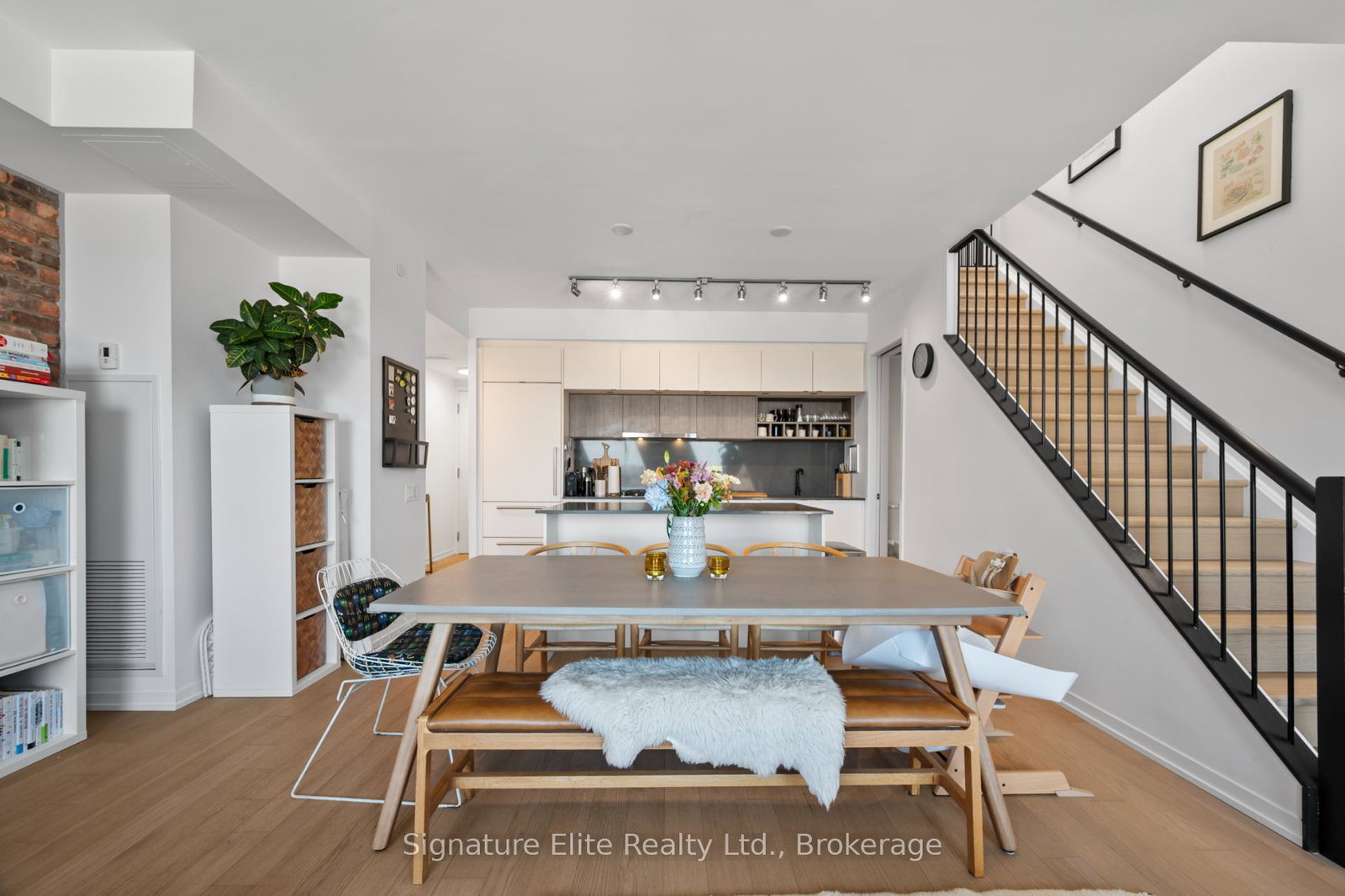 138-st-helens-avenue-toronto-ontario-c12598014