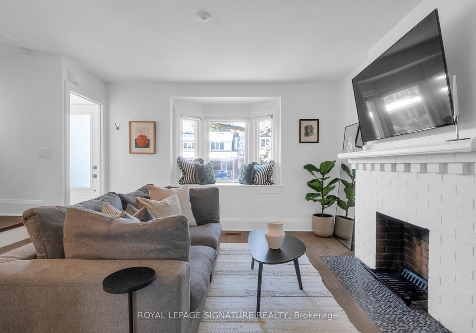 303-forman-avenue-toronto-ontario-c12598220