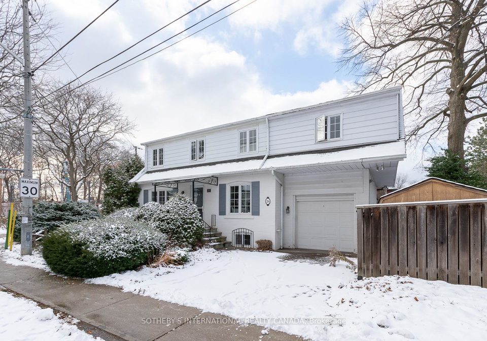 24-douglas-crescent-east-york-ontario-c12598336