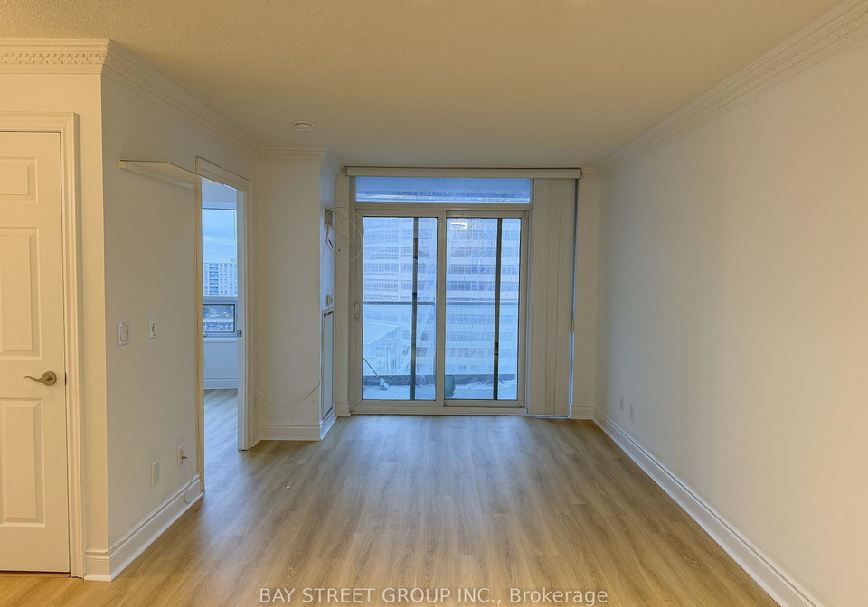 15-greenview-avenue-toronto-ontario-c12598346