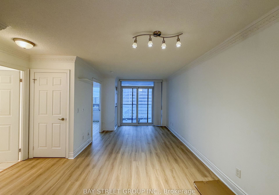 15-greenview-avenue-toronto-ontario-c12598346
