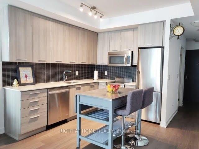 105-george-street-toronto-ontario-c12598378
