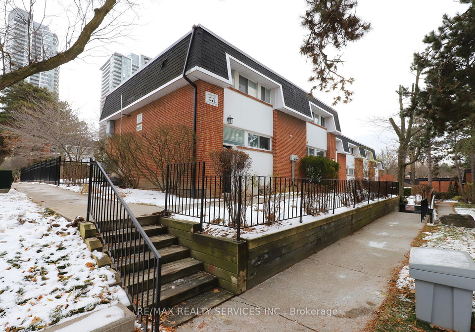 100-george-henry-boulevard-north-york-ontario-c12598608