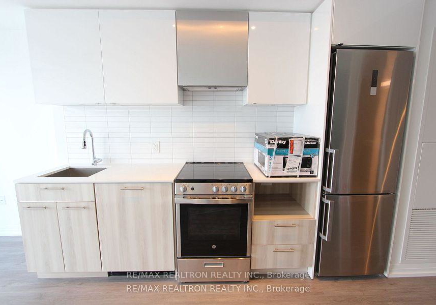 251-jarvis-street-toronto-ontario-c12598684