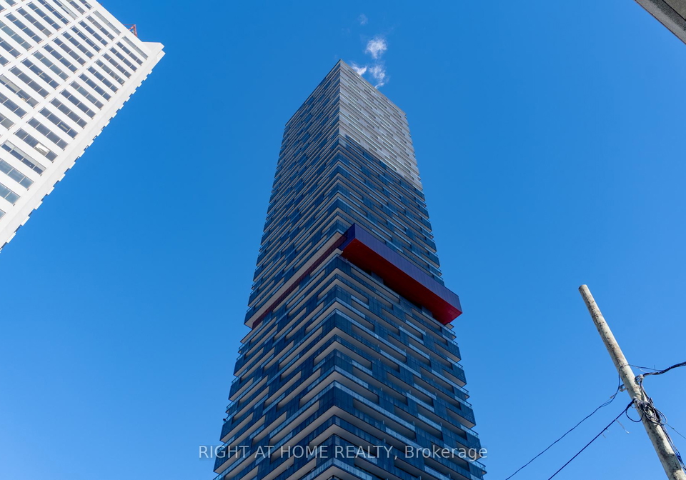 8-eglinton-avenue-e-toronto-ontario-c12598700