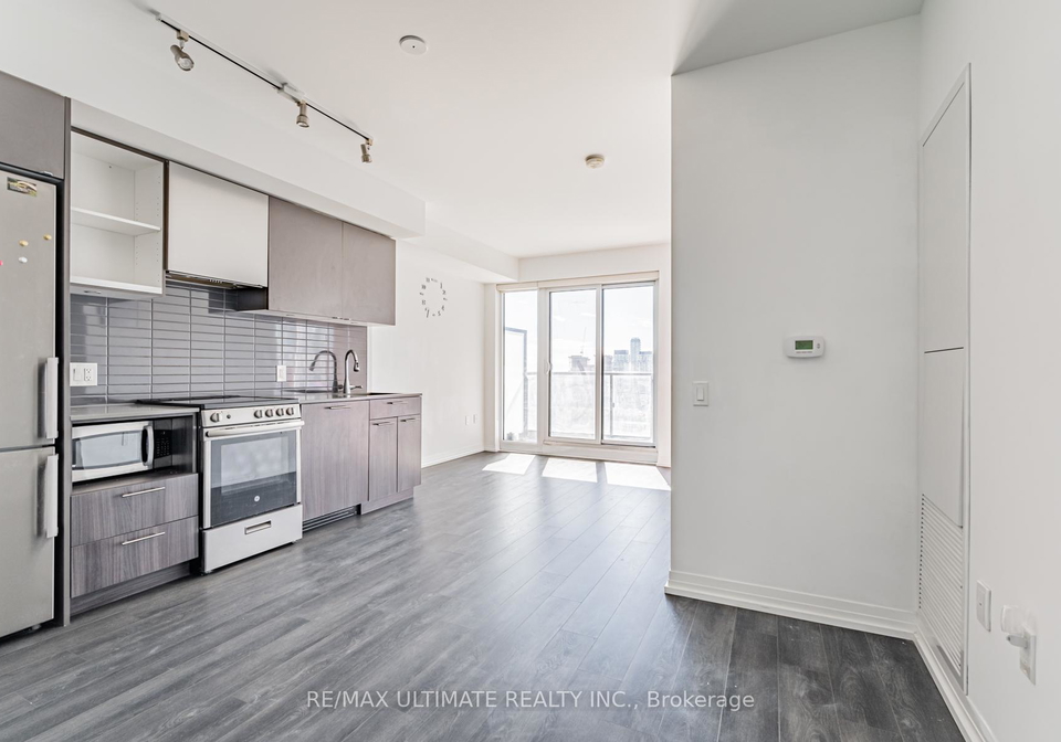251-jarvis-street-toronto-ontario-c12598820
