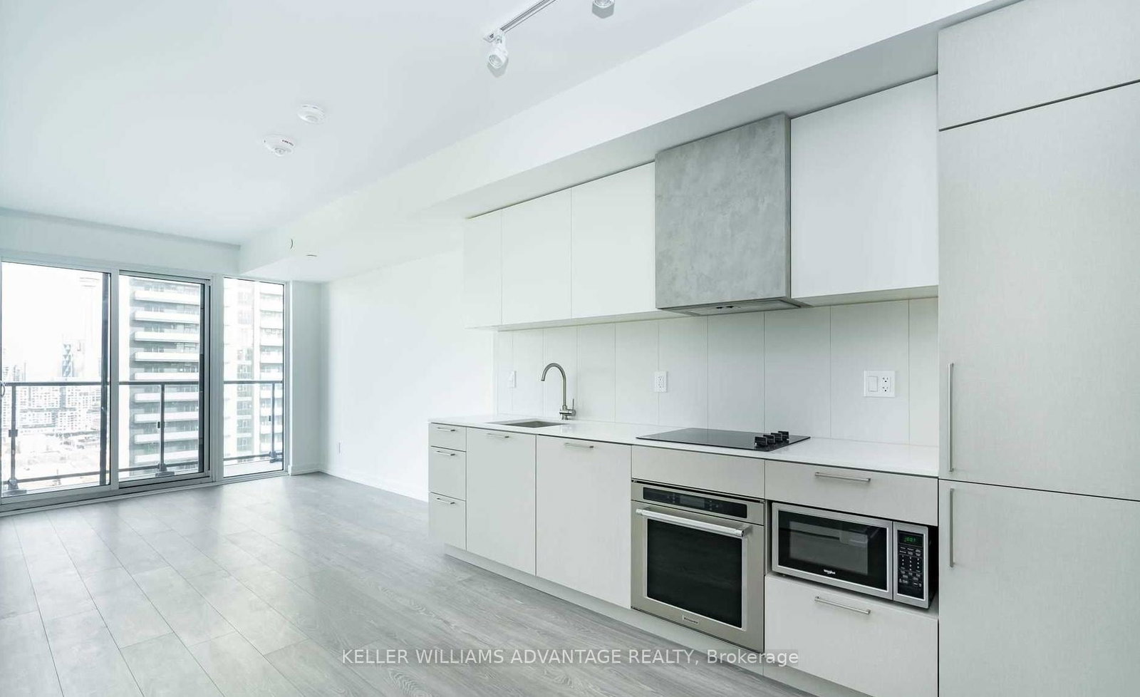 19-western-battery-road-toronto-ontario-c12598920