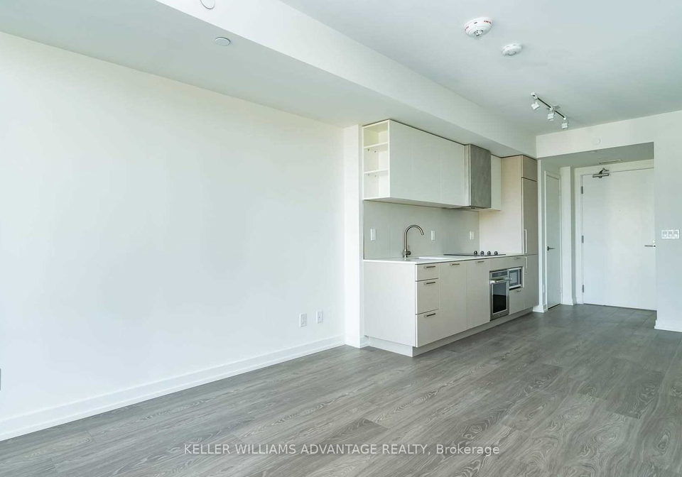 19-western-battery-road-toronto-ontario-c12598920