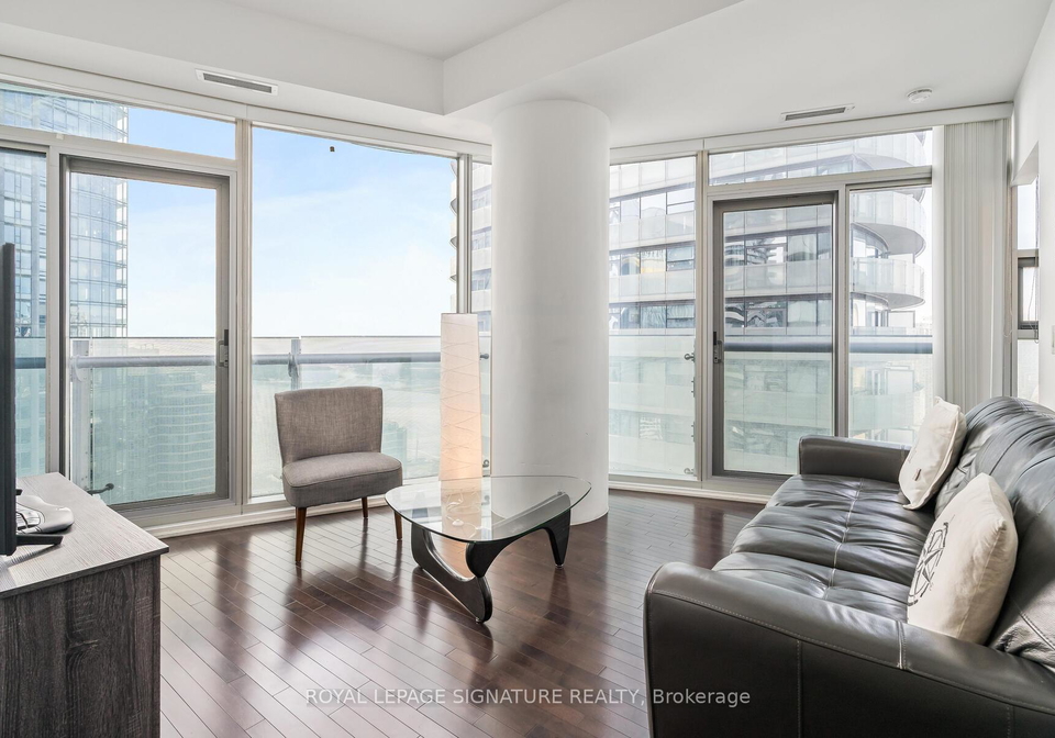 14-york-street-toronto-ontario-c12598946