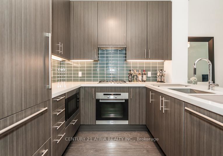 39-queens-quay-toronto-ontario-c12598972