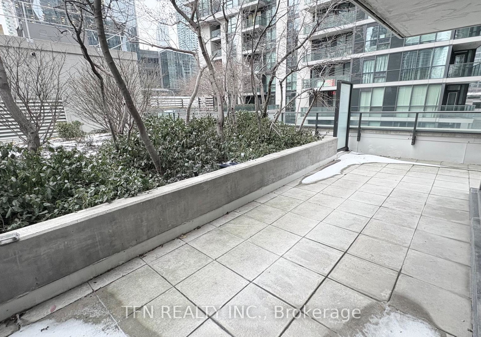 33-bay-street-toronto-ontario-c12599142