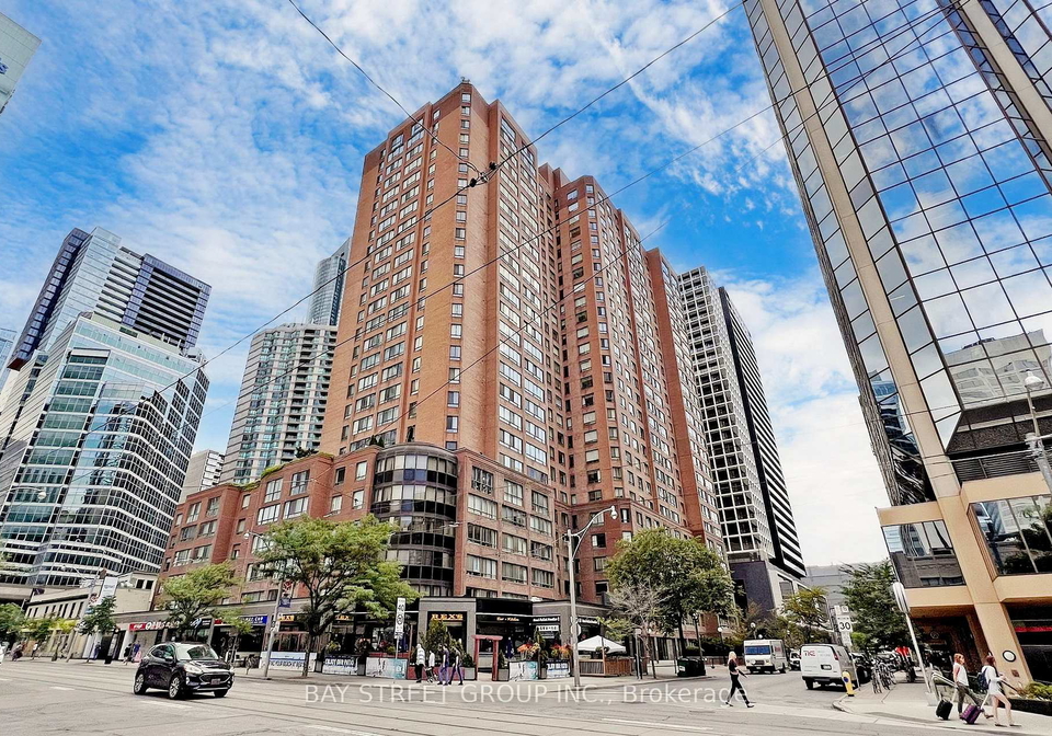 633-bay-street-toronto-ontario-c12599890