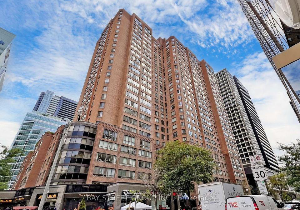 633-bay-street-toronto-ontario-c12599890