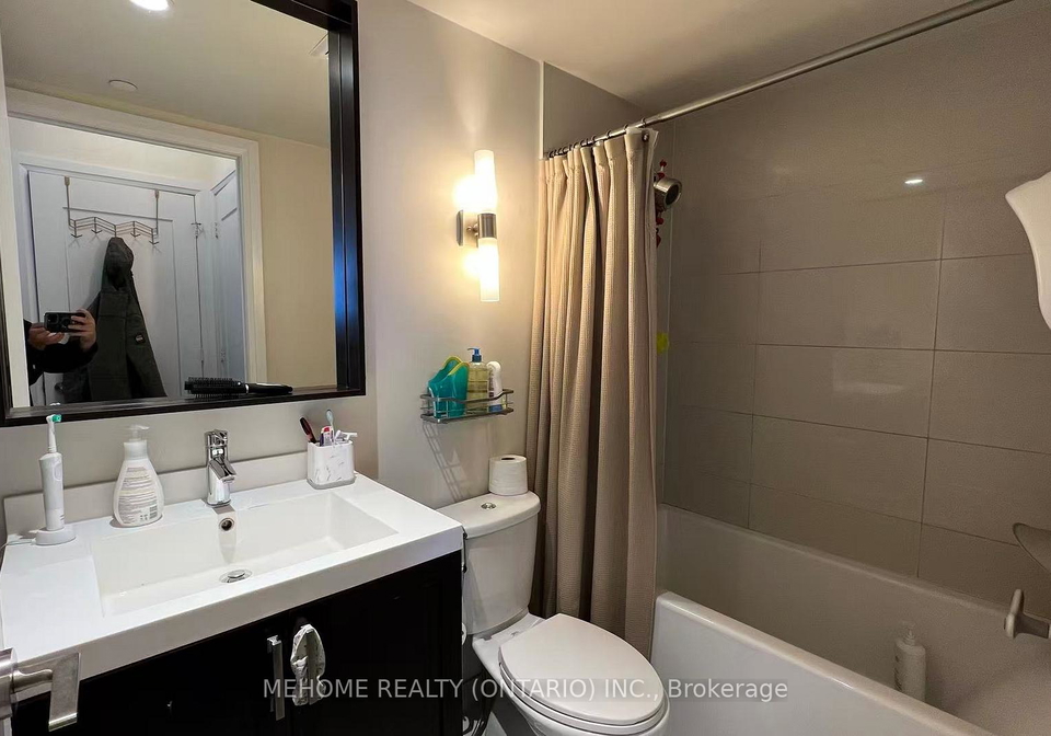 18-graydon-hall-drive-north-york-ontario-c12600028