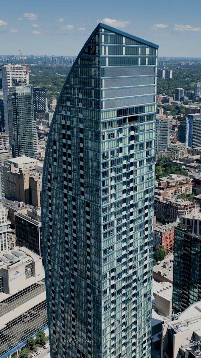 8-the-esplanade-toronto-ontario-c12600218