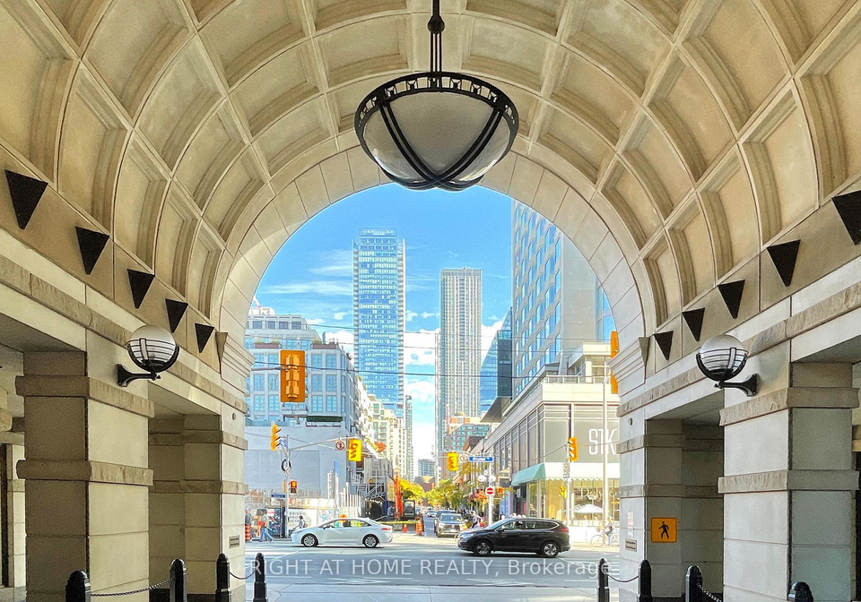 38-avenue-road-toronto-ontario-c12600348