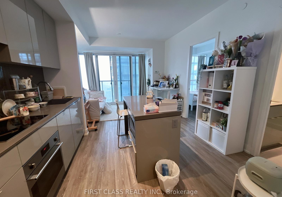 7-grenville-street-toronto-ontario-c12600360