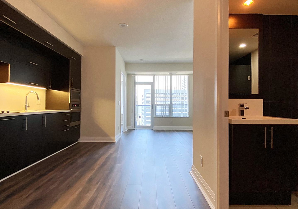 2-anndale-drive-north-york-ontario-c12600432