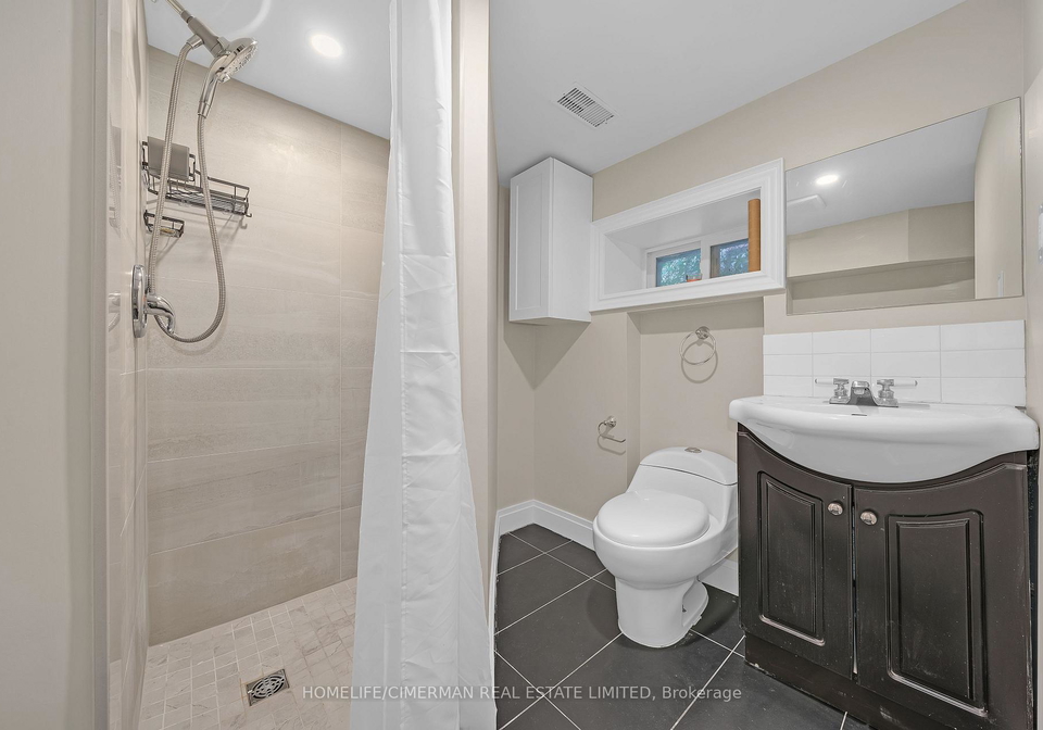 660-crawford-street-toronto-ontario-c12600536