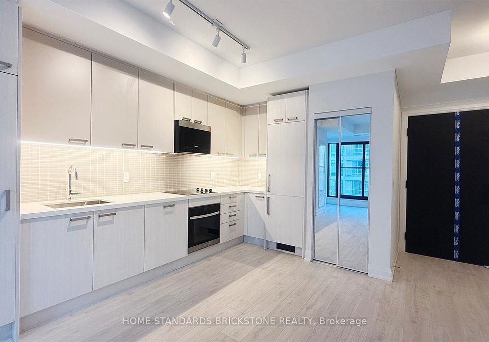20-soudan-avenue-toronto-ontario-c12601228