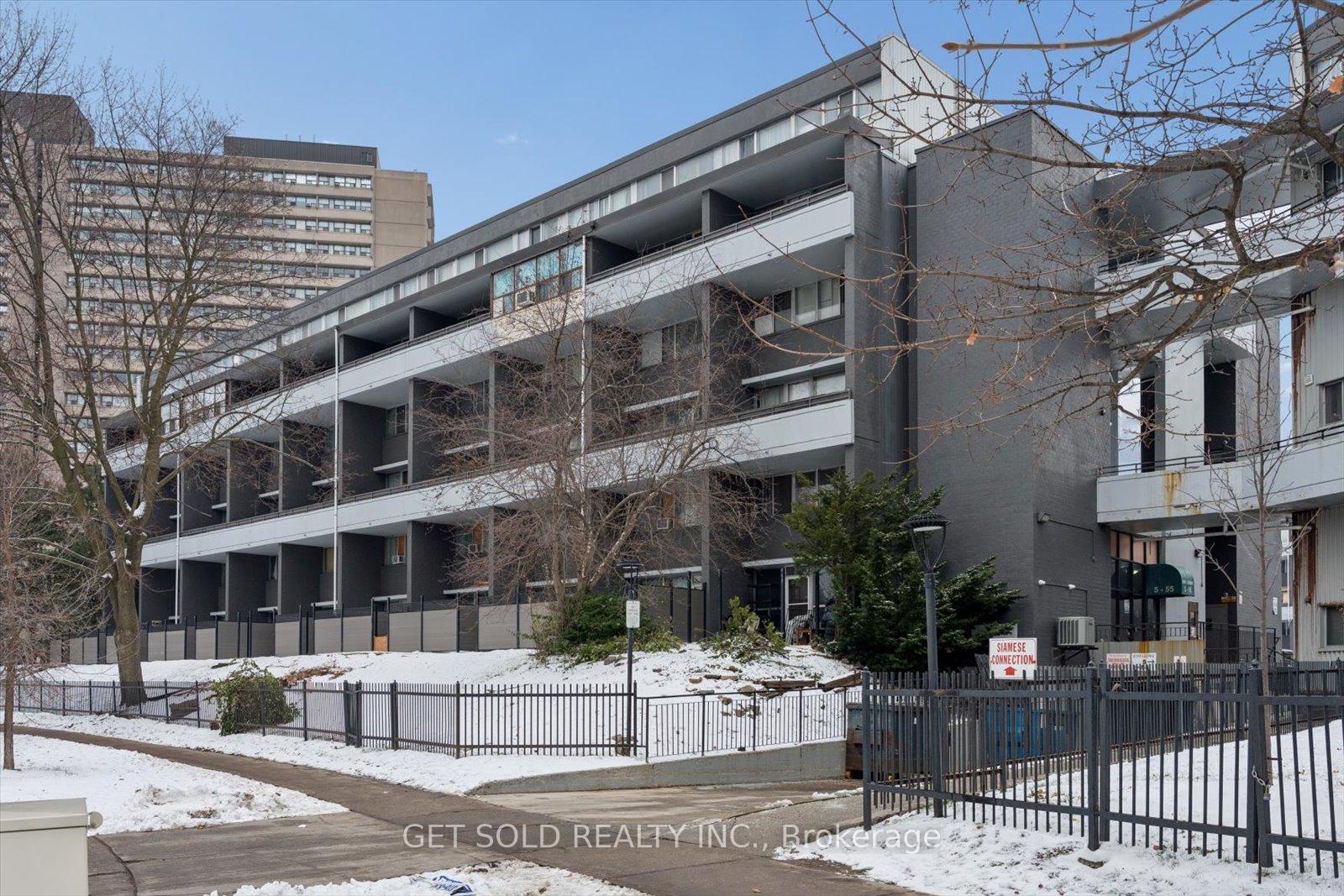55-sunny-glenway-east-york-ontario-c12601412