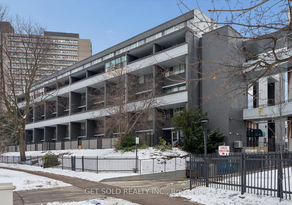 55-sunny-glenway-east-york-ontario-c12601412