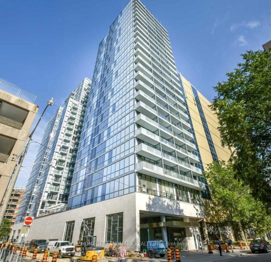 210-simcoe-street-toronto-ontario-c12601608