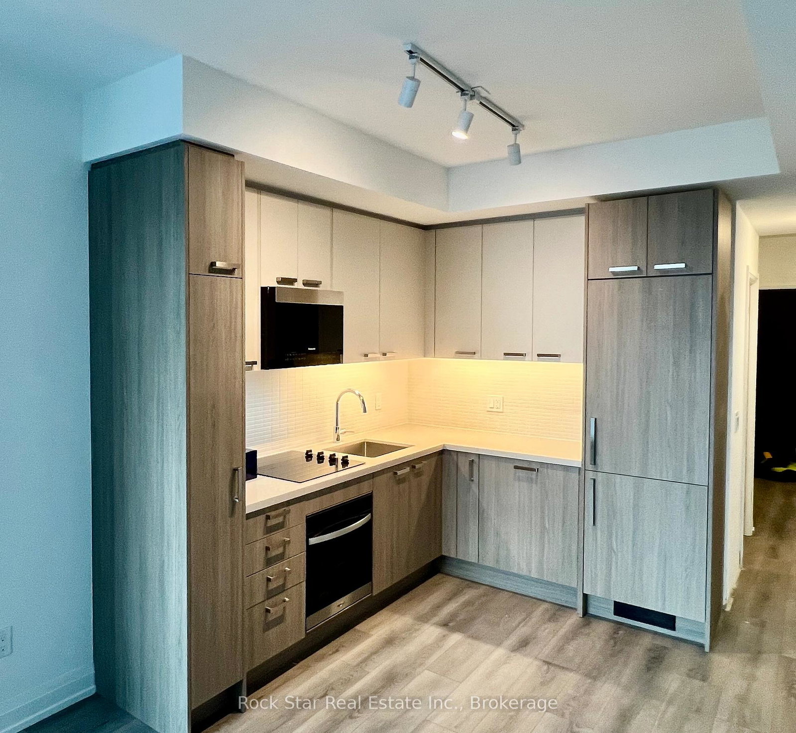 20-soudan-avenue-toronto-ontario-c12601776