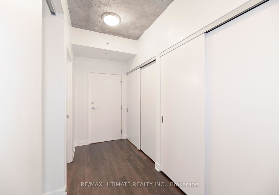 32-camden-street-toronto-ontario-c12602294