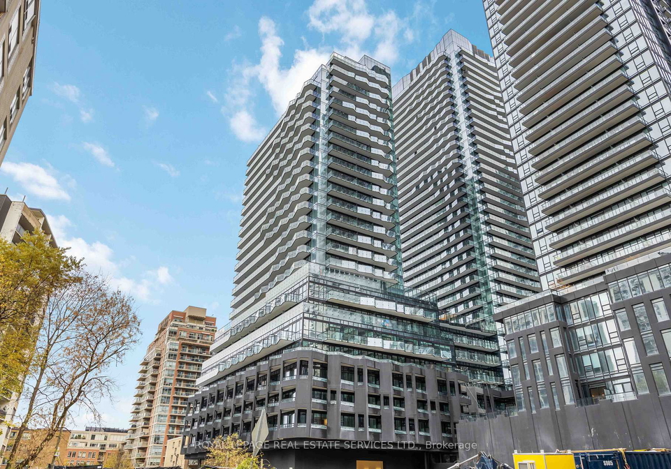 120-broadway-avenue-toronto-ontario-c12602472