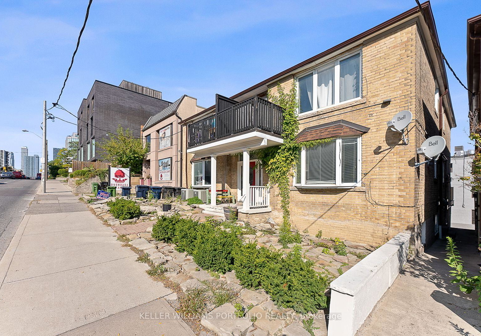 546-eglinton-avenue-e-toronto-ontario-c12603002