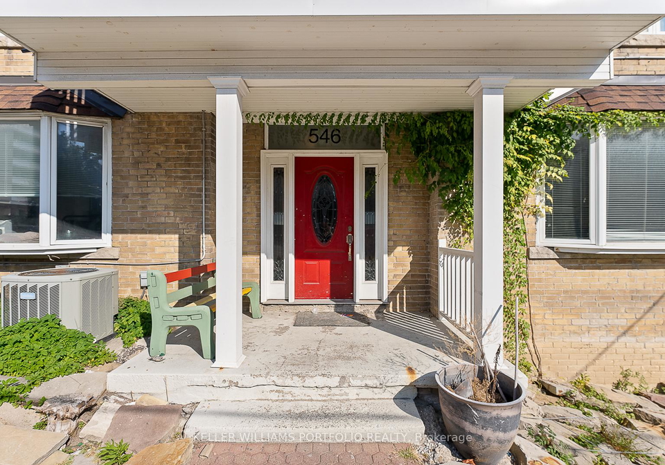 546-eglinton-avenue-e-toronto-ontario-c12603002