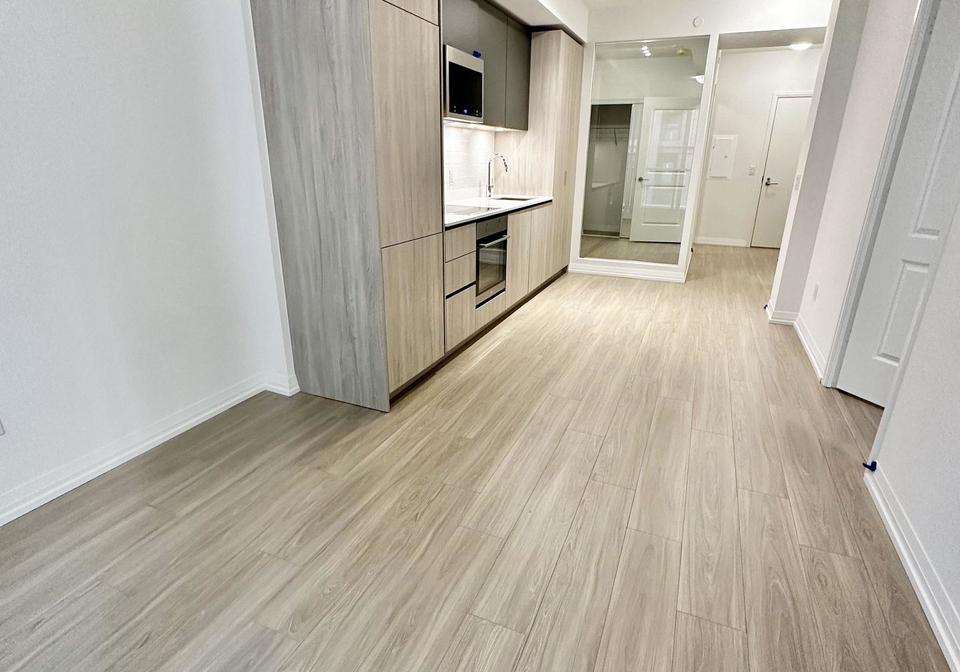 8-widmer-street-toronto-ontario-c12603216