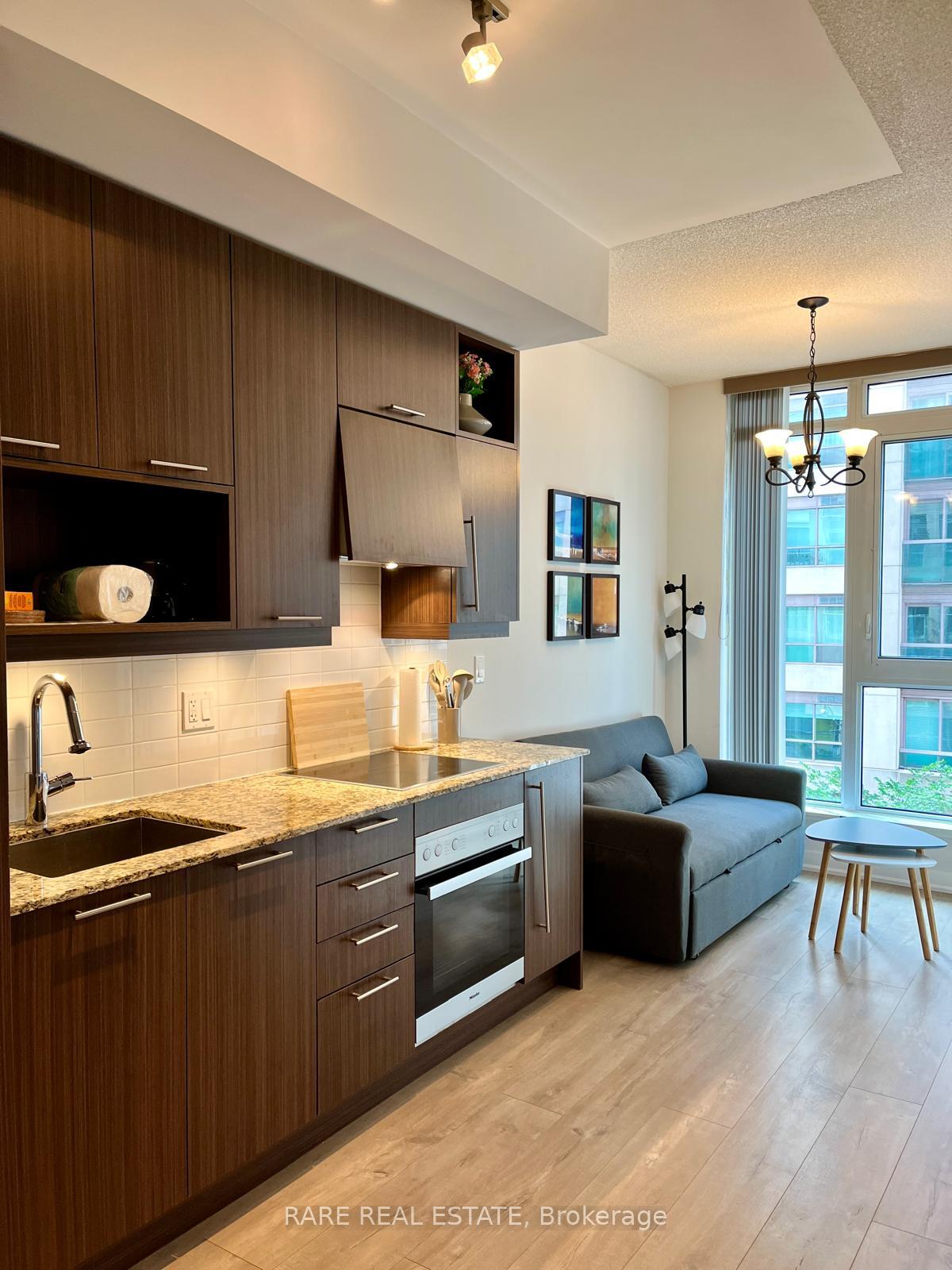 199-richmond-street-w-toronto-ontario-c12603238