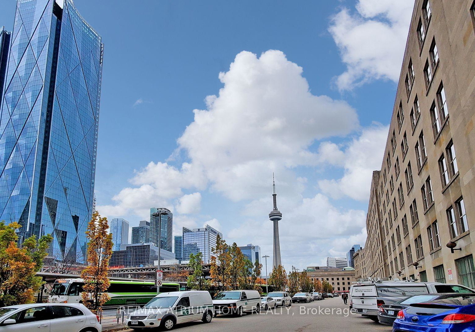 1-the-esplanade-toronto-ontario-c12603500
