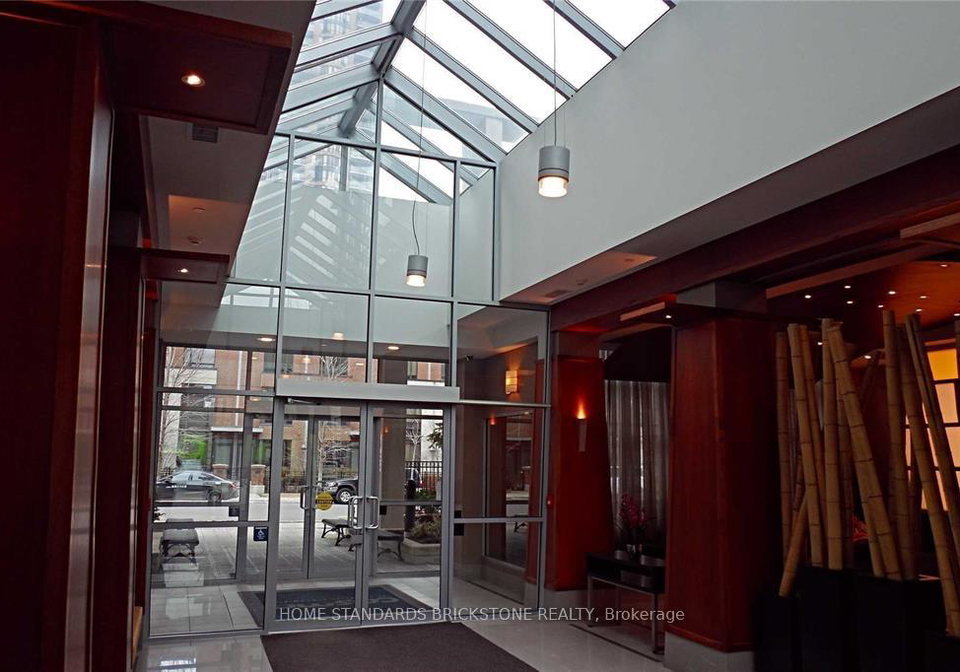 35-bales-avenue-north-york-ontario-c12603664