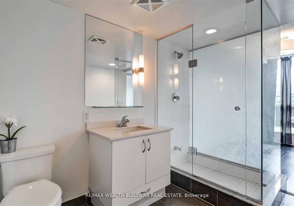 320-richmond-street-e-toronto-ontario-c12604286