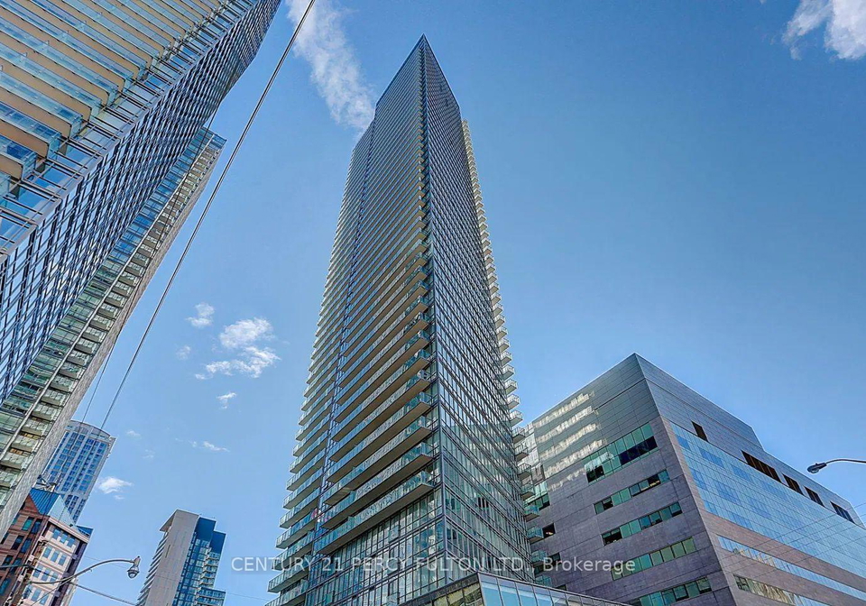 832-bay-street-toronto-ontario-c12604344
